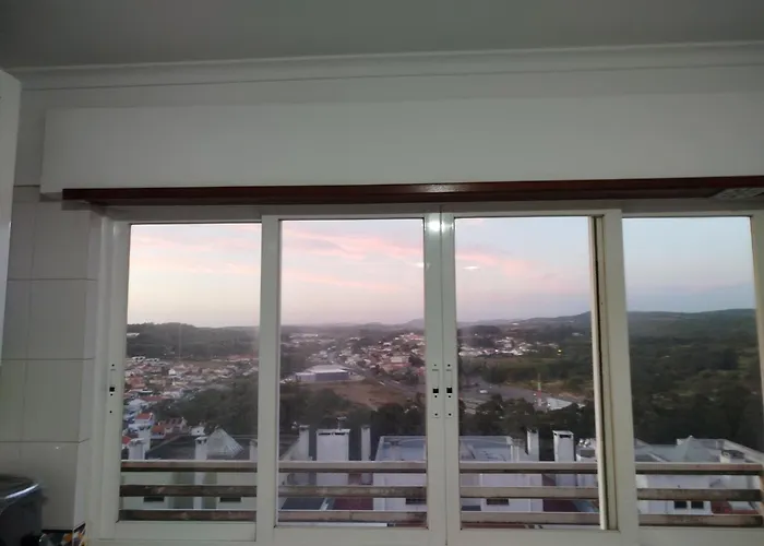 Δωμάτια σε οικογενειακή κατοικία Completo Tranquilo E Sossegado Algueirão